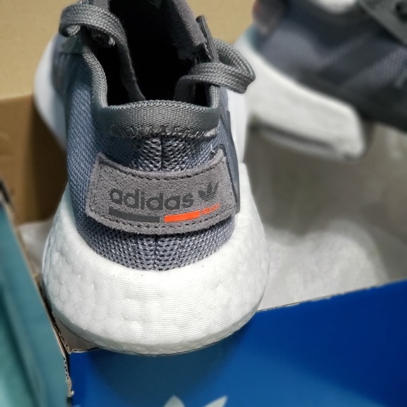 Adidas - Picture 4 of 8